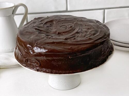 Chocolate Ganache Cake Recipe: How to Make It